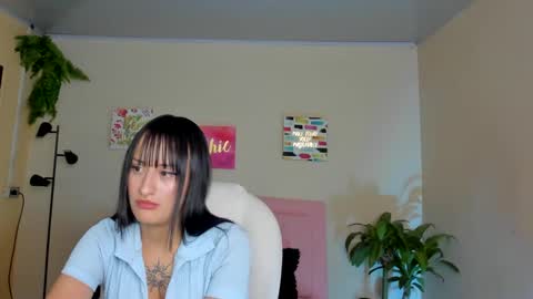 Snapshot of saraa_ramirez chatting on February 25, 9:37 pm Sarah Ramirez online show from February 25, 9:37 pm