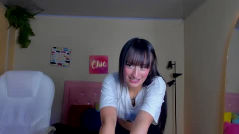 Snapshot of saraa_ramirez chatting on December 5, 4:53 am Sarah Ramirez online show from December 5, 4:53 am