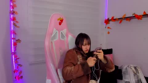 Sarah Ramirez online show from November 18, 3:07 am