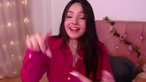 Snapshot of saraa_swett chatting on February 11, 12:17 am online show from February 11, 12:17 am