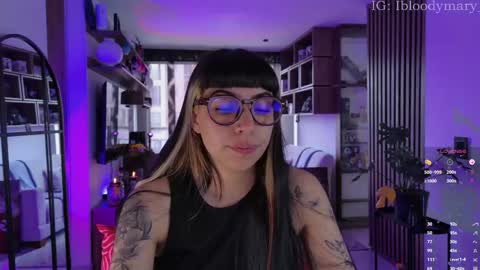 Sara online show from May 19, 6:37 pm