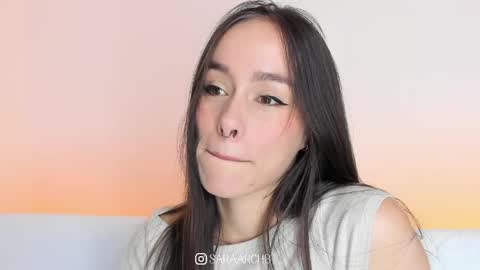Sara online show from May 6, 6:34 pm