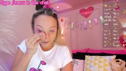 Snapshot of saraavila_ chatting on March 3, 9:23 pm SaraAvila online show from March 3, 9:23 pm