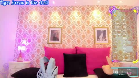 SaraAvila  online show from May 25, 8:08 pm