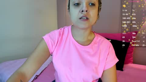 Snapshot of saraavila_ chatting on December 29, 7:43 pm SaraAvila online show from December 29, 7:43 pm