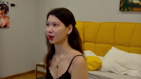 SaraDenars online show from December 4, 6:04 am