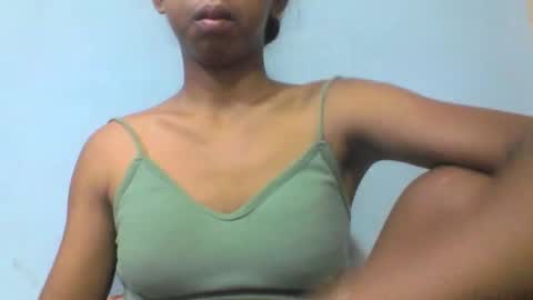 sarah146341 online show from March 5, 6:59 pm