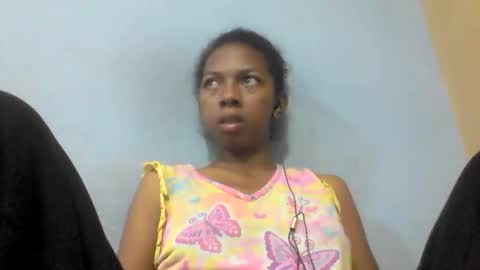 sarah146341 online show from May 3, 7:34 am
