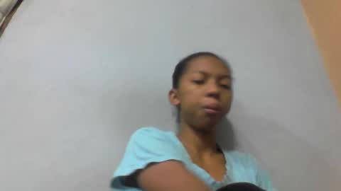 sarah146341 online show from May 17, 1:54 pm