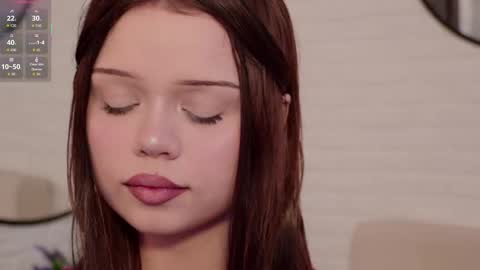 Sarah online show from November 20, 10:38 am