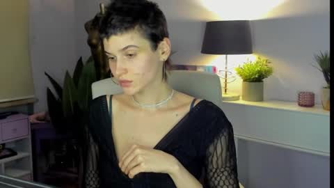 Sarah online show from October 28, 4:02 pm