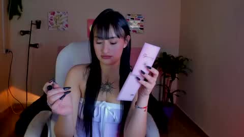 Snapshot of sarah_ramirez777 chatting on February 14, 11:53 am Sarah Ramirez online show from February 14, 11:53 am