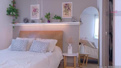 sarah_rayy online show from March 20, 8:36 pm