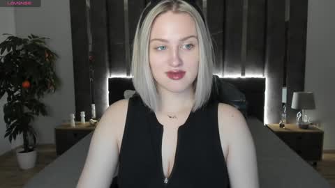 Sarah online show from December 15, 12:51 am