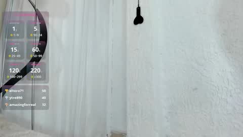 sarah_temptation online show from May 16, 12:35 am