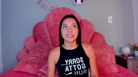 Sarah Evans online show from December 19, 7:29 pm