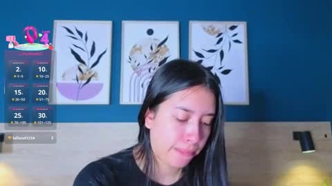 Sarah online show from November 10, 8:15 pm