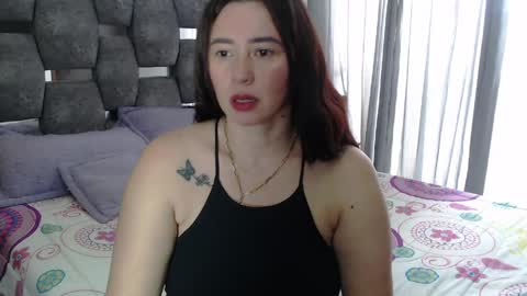 Lia online show from May 25, 5:01 pm