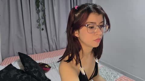 Sarah  online show from June 25, 7:04 pm
