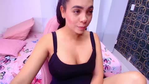 Sara  online show from February 5, 12:27 pm