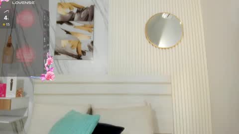 Sara Lewis online show from May 23, 11:41 am