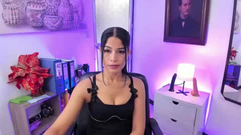 saralife69 online show from December 23, 11:25 am