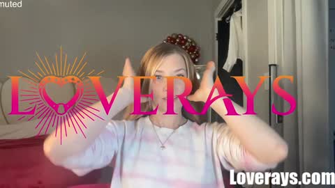 saraloverays online show from November 22, 10:45 pm