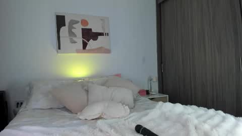 Sara Martinez online show from May 9, 2:46 am
