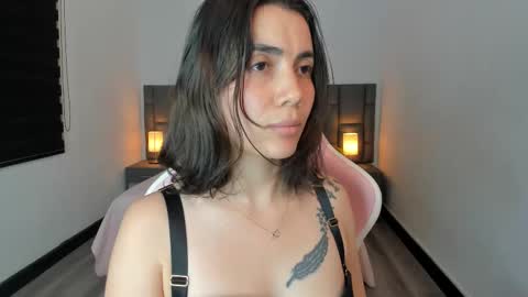 Sara online show from January 6, 5:49 pm