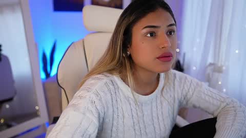 Sara online show from December 15, 9:31 pm