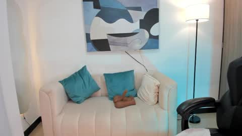 I am Sara  online show from April 30, 11:08 pm