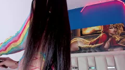 Snapshot of sararoy_ chatting on January 22, 12:17 pm Sara online show from January 22, 12:17 pm