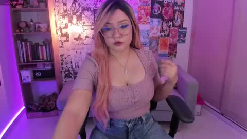 Sara Ruales online show from February 24, 1:19 pm