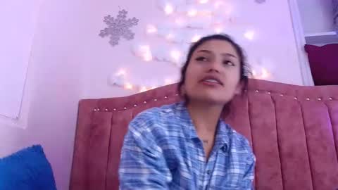 sarastonesx online show from December 13, 5:38 am