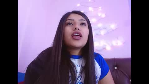 sarastonesx online show from December 5, 3:04 am