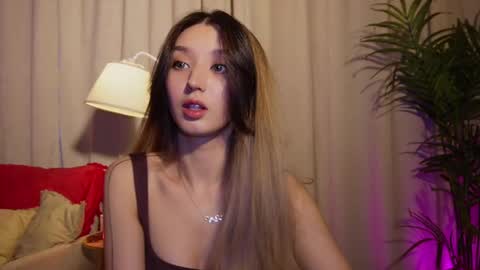 Snapshot of sarasuo chatting on February 24, 12:35 pm Shara online show from February 24, 12:35 pm