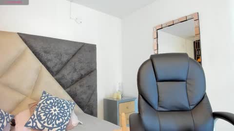      online show from September 24, 7:02 pm