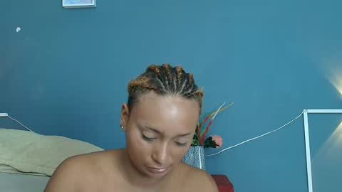 Saray Mardez online show from November 3, 12:20 pm