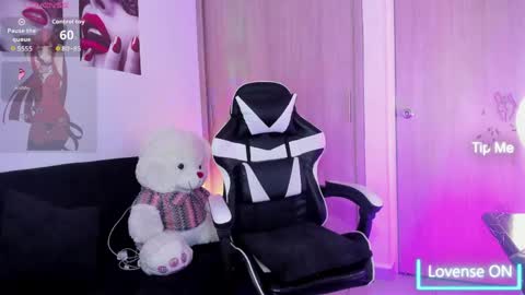 Saray Mendoza online show from May 21, 8:51 pm