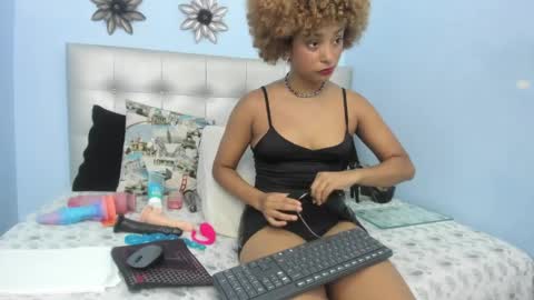 saray_sexy_love online show from May 17, 11:42 am