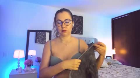 sarha online show from February 16, 1:11 pm