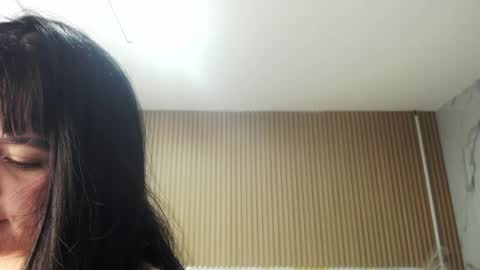 Sara  online show from May 15, 11:07 pm