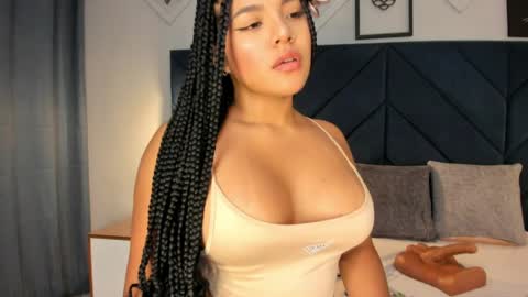 Sara  online show from May 20, 8:17 pm