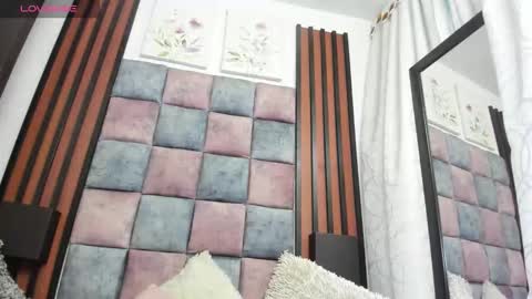 sara online show from November 14, 4:34 am