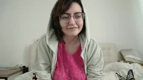 sarraboots online show from March 27, 8:26 am