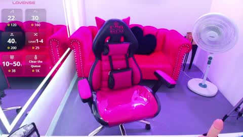 sasha  online show from April 6, 7:26 pm