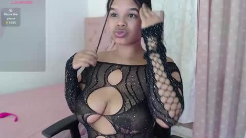 sasha_bigboobs_ online show from April 5, 8:41 pm