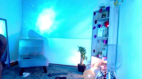 sasha_bowei online show from May 19, 3:57 am
