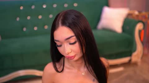 Dennise online show from March 10, 7:40 pm