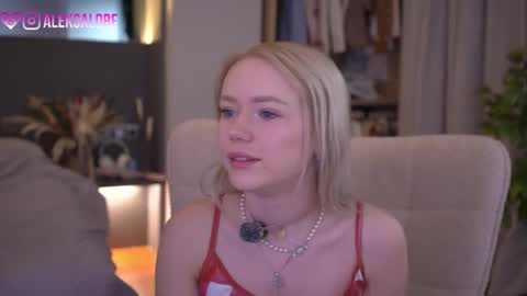 sashalore online show from March 27, 3:08 am